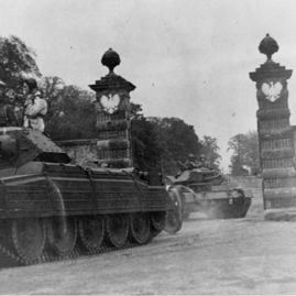 Polish tanks leaving Amisfield.jpg